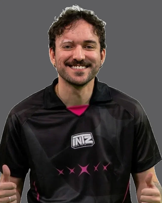 Micão, ex-atleta da INTZ, de uniforme